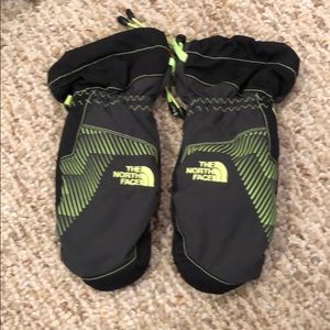 North face boys mittens